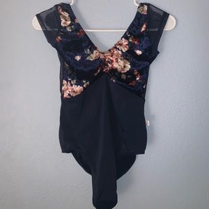 Dark blue gorgeous classinleotard size M